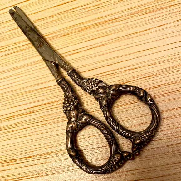 19th cent. Sterling Silver Grape SCISSORS Original Antique Deboer Son Germany